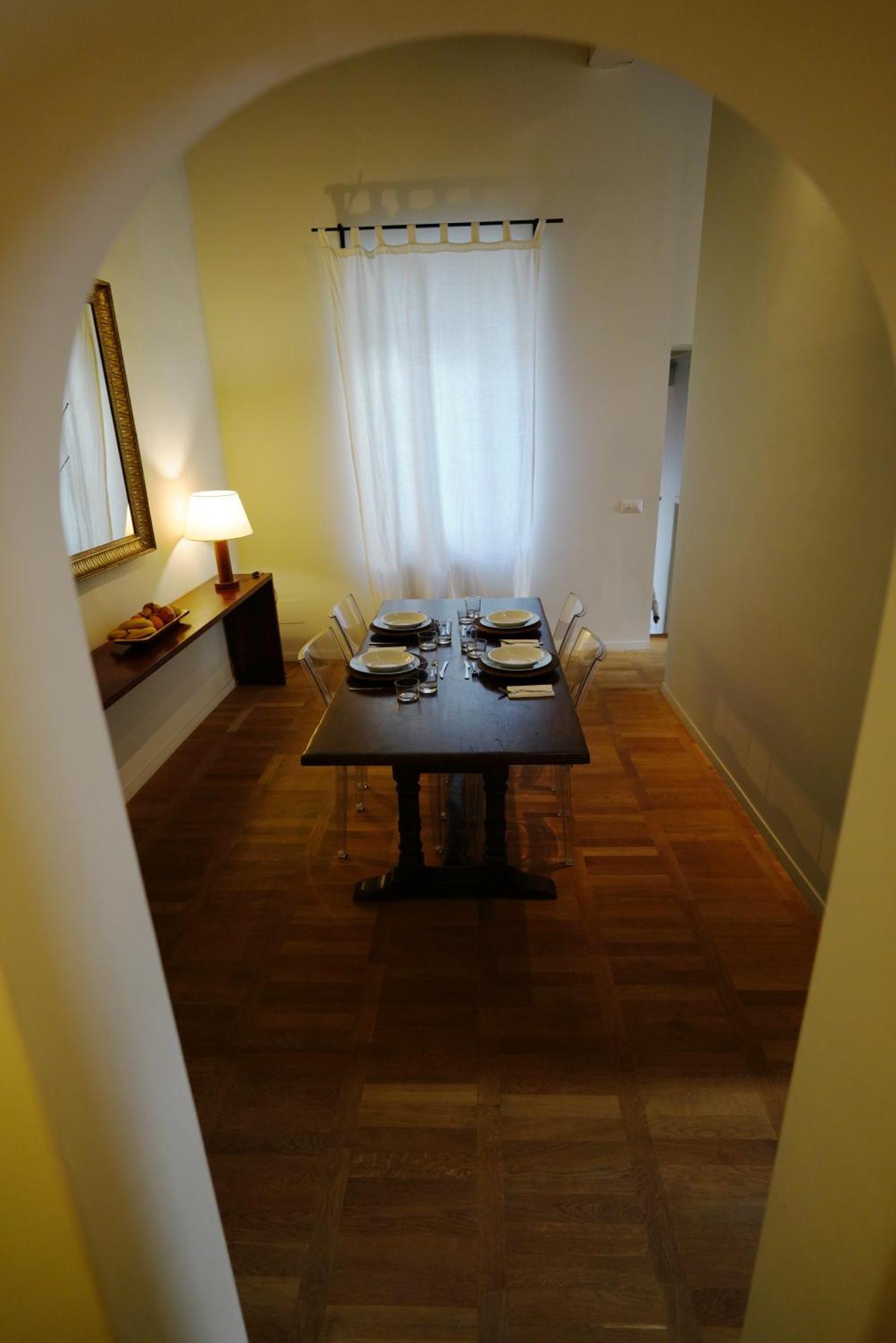 Appartamento Center, Luxury & History In Via Monserrato Roma
