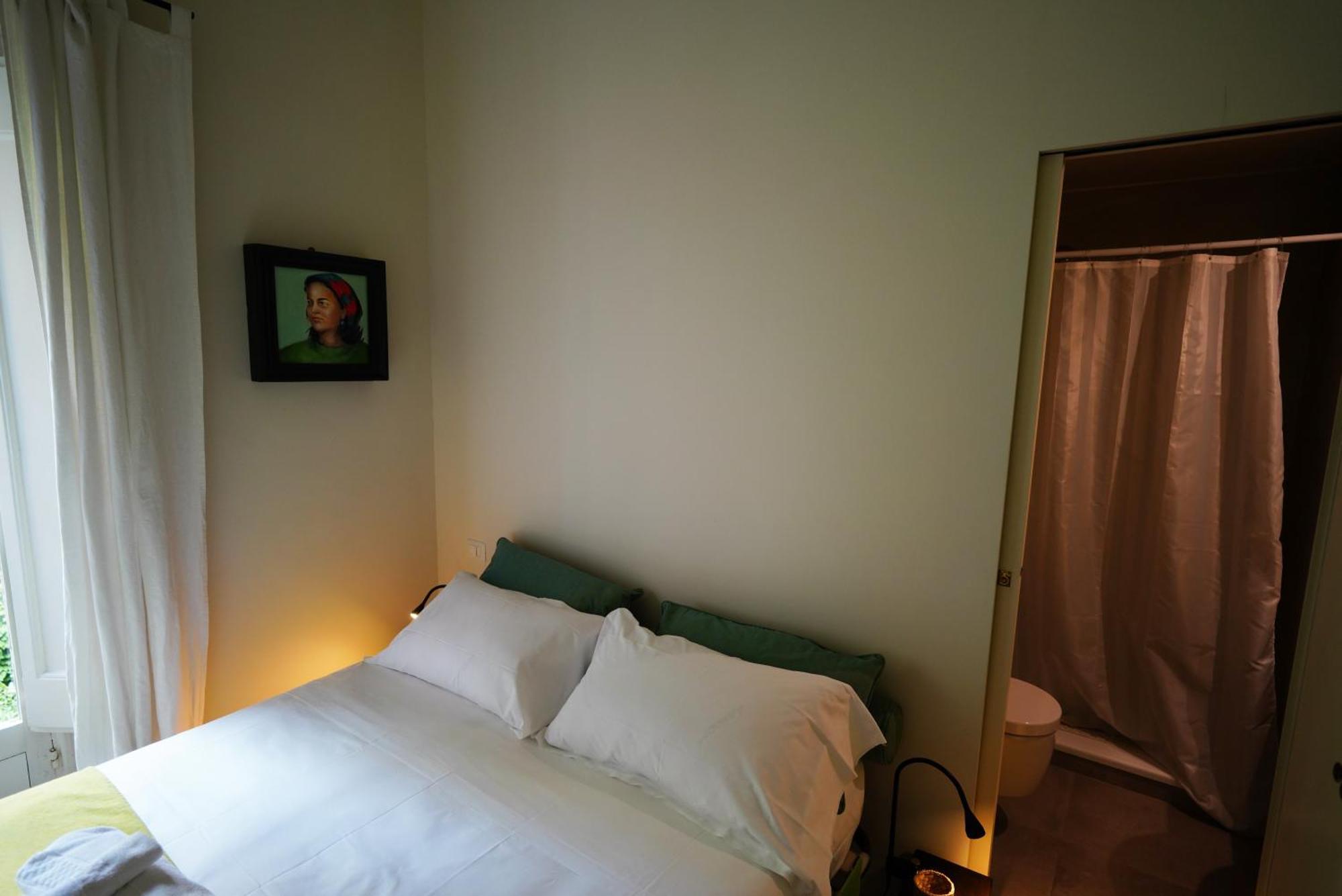 Center, Luxury & History In Via Monserrato Apartment *