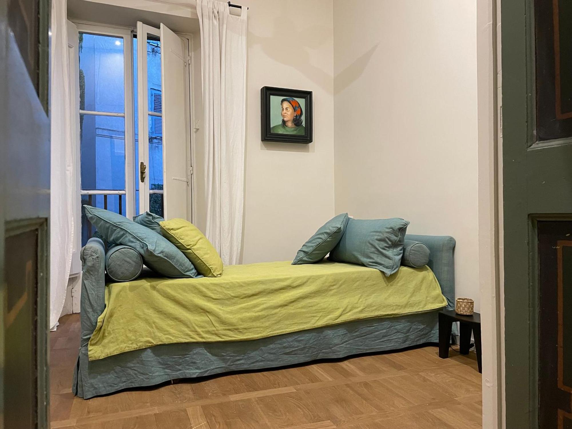 Apartment Center, Luxury & History In Via Monserrato
